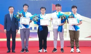 4 thủ khoa đầu vào của Đại học Bách khoa TP HCM 4 thủ khoa đầu vào của Đại học Bách khoa TP HCM